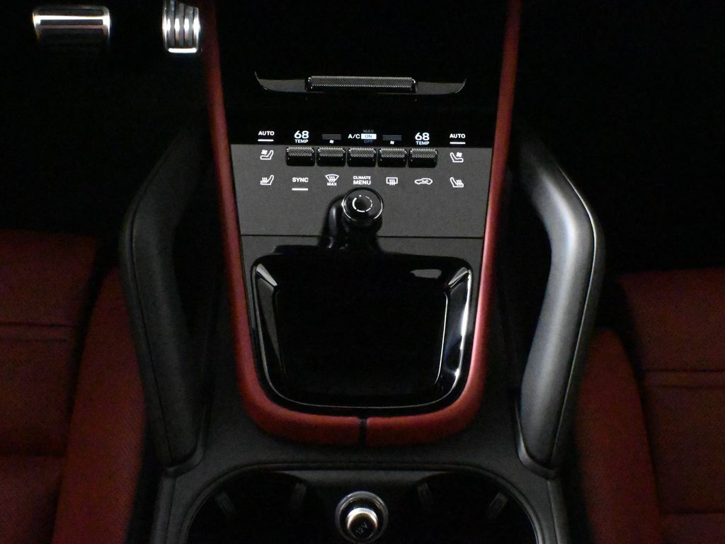 Thumbnail: 2026 Porsche Cayenne - 25