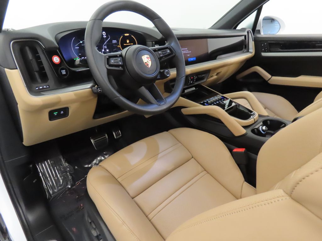 Thumbnail: 2025 Porsche Cayenne - 4