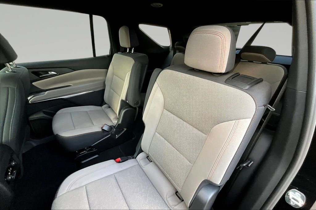 Used 2026 Chevrolet Traverse SUV