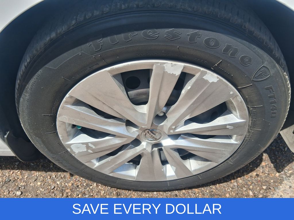 Used 2021 White Nissan S image 15
