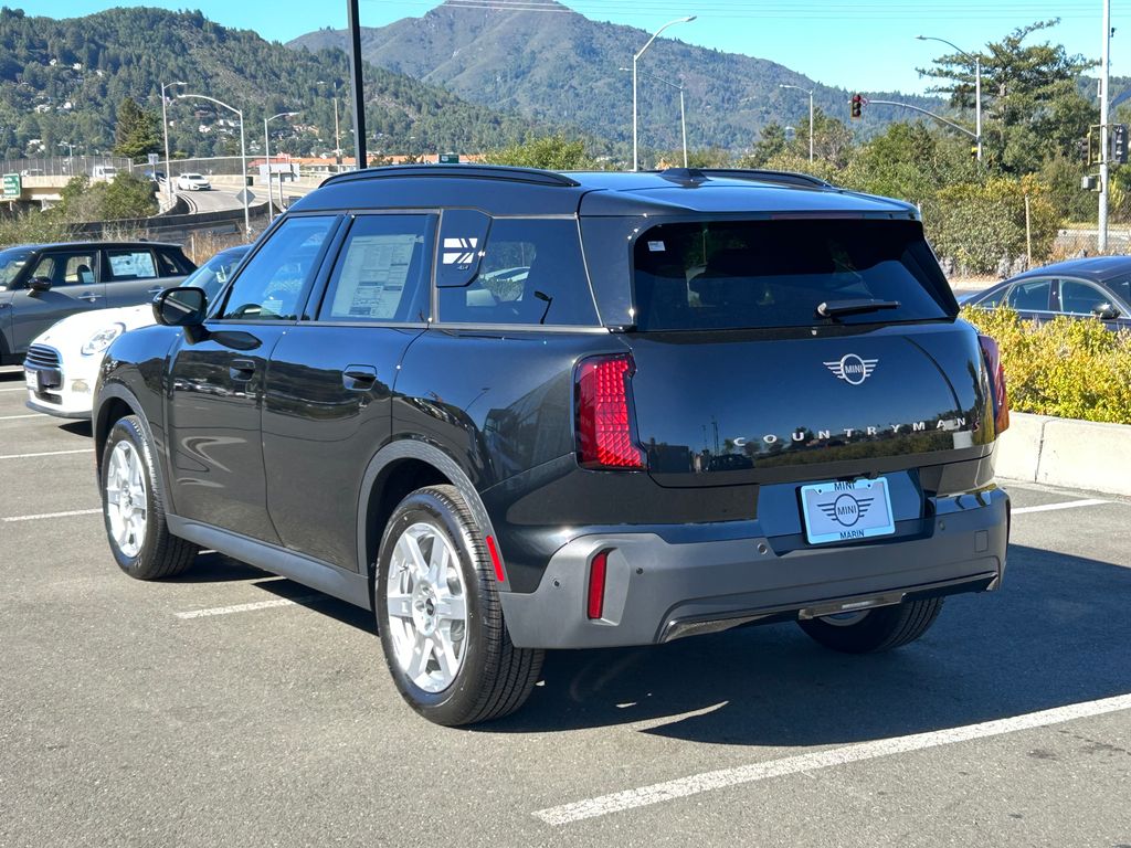 2025 MINI Cooper Countryman Iconic 3