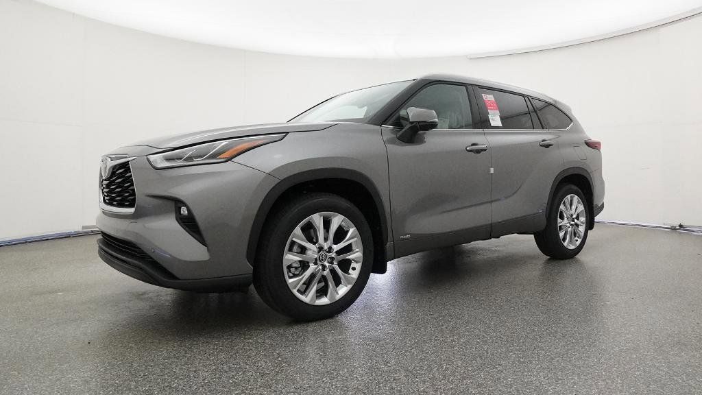 Thumbnail: 2025 Toyota Highlander - 23