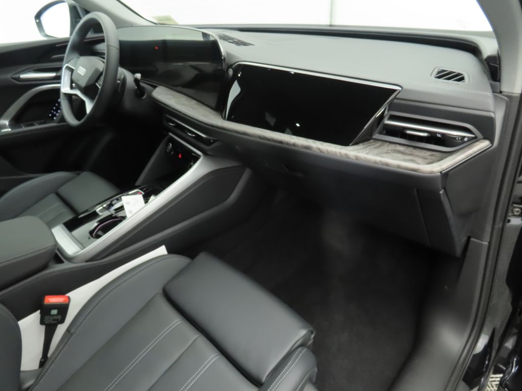 Thumbnail: 2025 Audi Q5 - 19