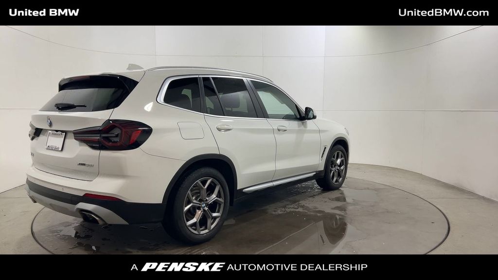 Thumbnail: 2023 BMW X3 - 8