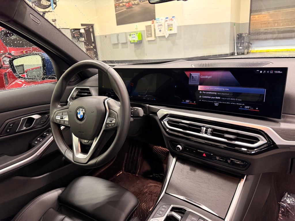Thumbnail: 2024 BMW 3 Series - 30