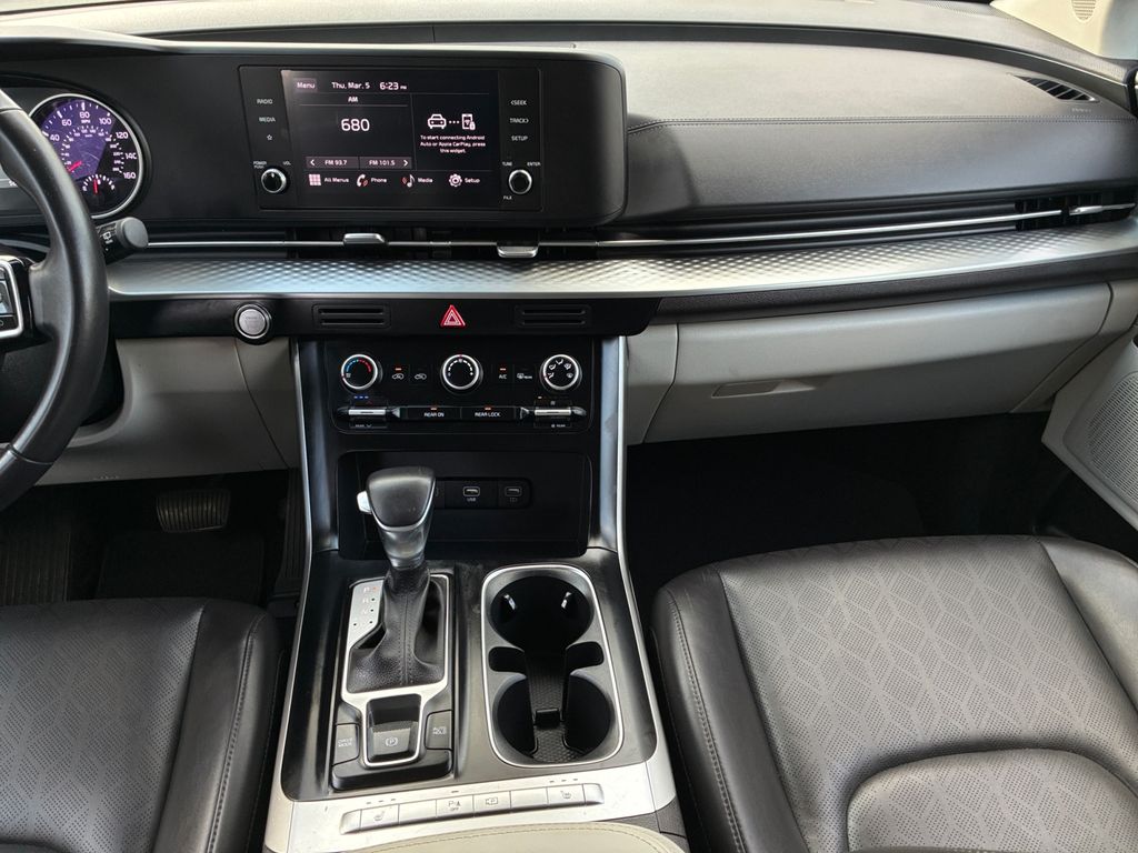 Used Car 2024 Kia Carnival  Lx For Sale Under $30,000 In Austin, Texas