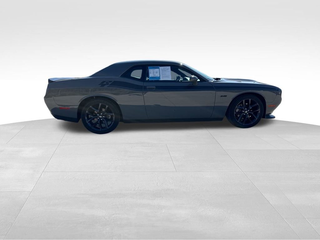 2023 Dodge Challenger R/T 9