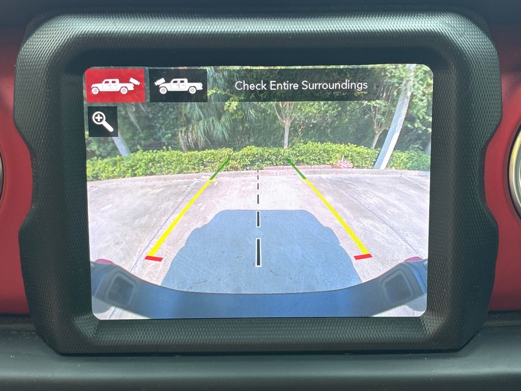 Certified Used 2020 Silver Jeep Rubicon image 26