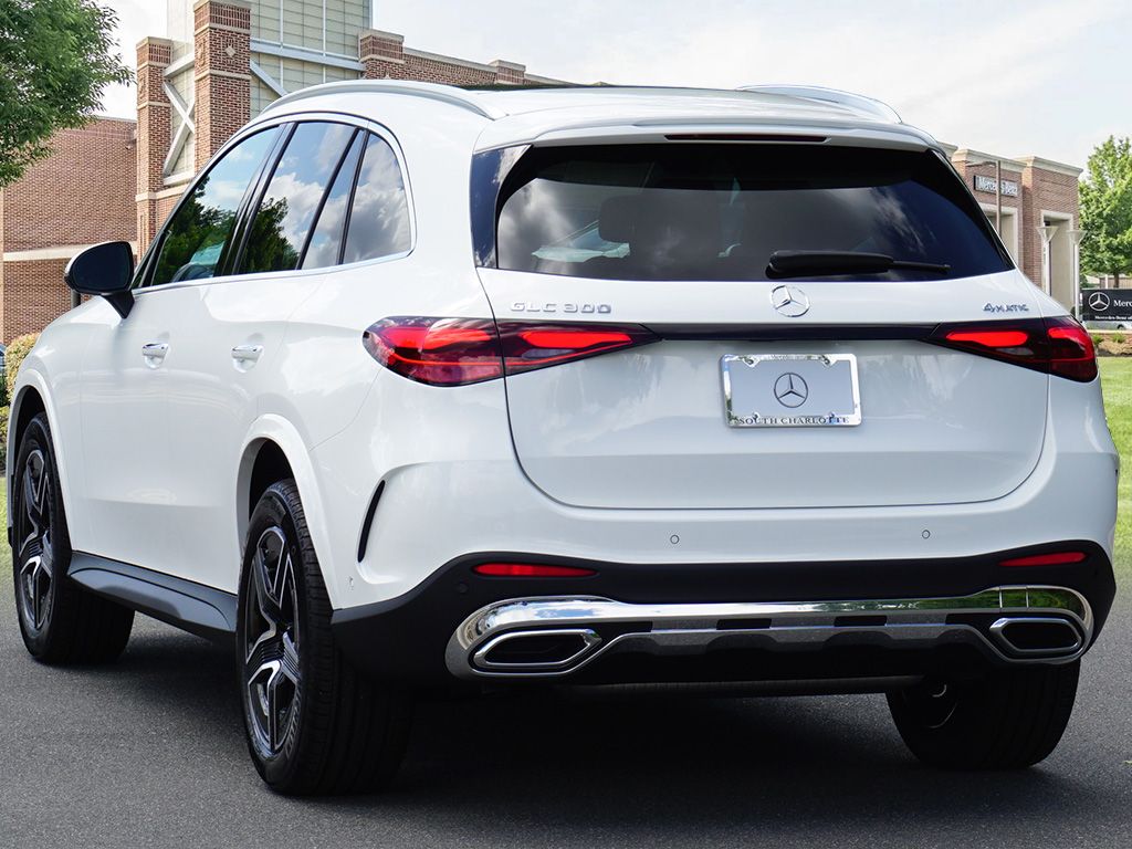 Thumbnail: 2025 Mercedes-Benz GLC - 7