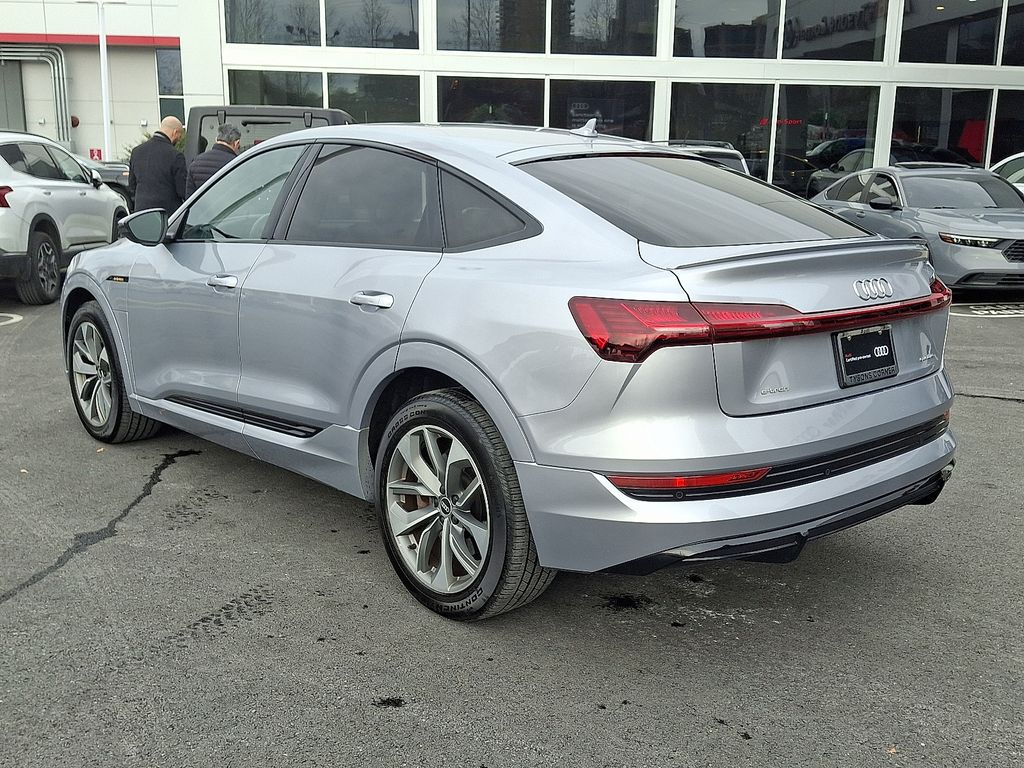 Thumbnail: 2021 Audi e-tron GT - 6