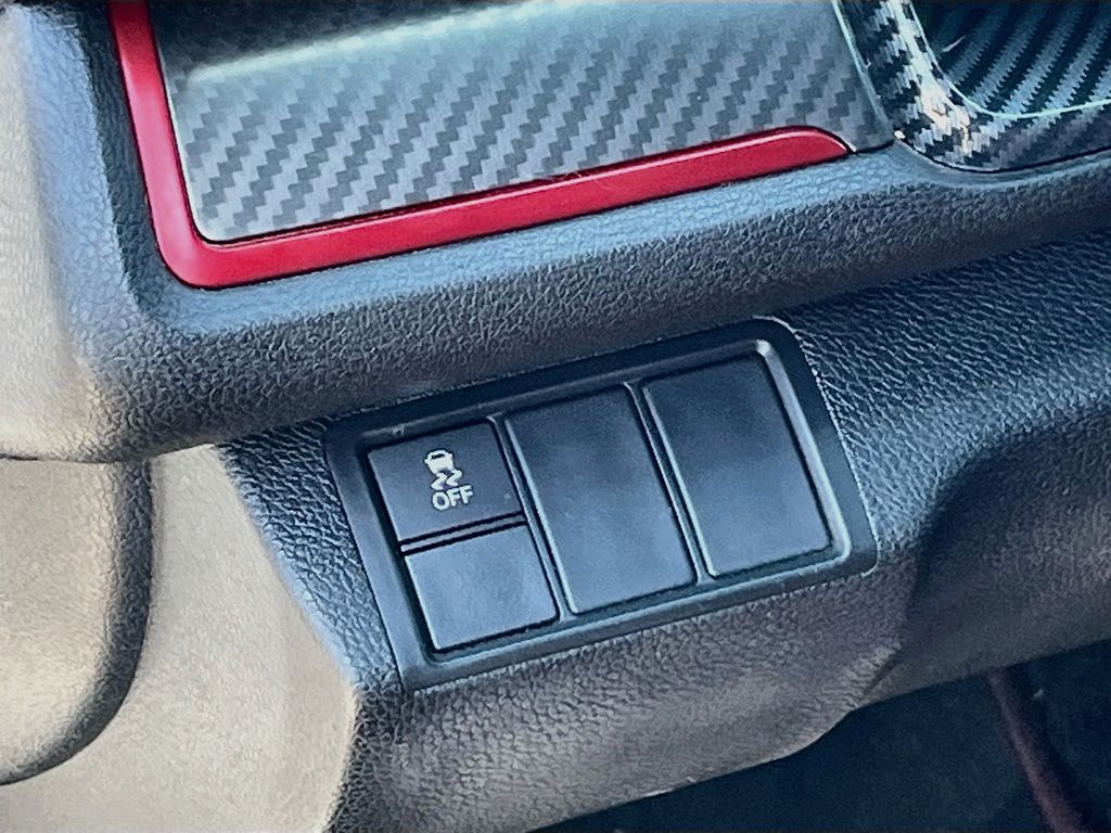 Used 2019  Honda Touring image 10