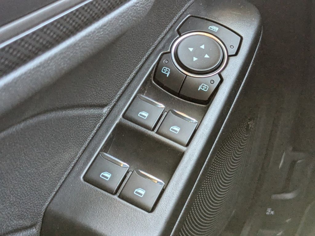 2025 Ford Escape ST-Line Elite