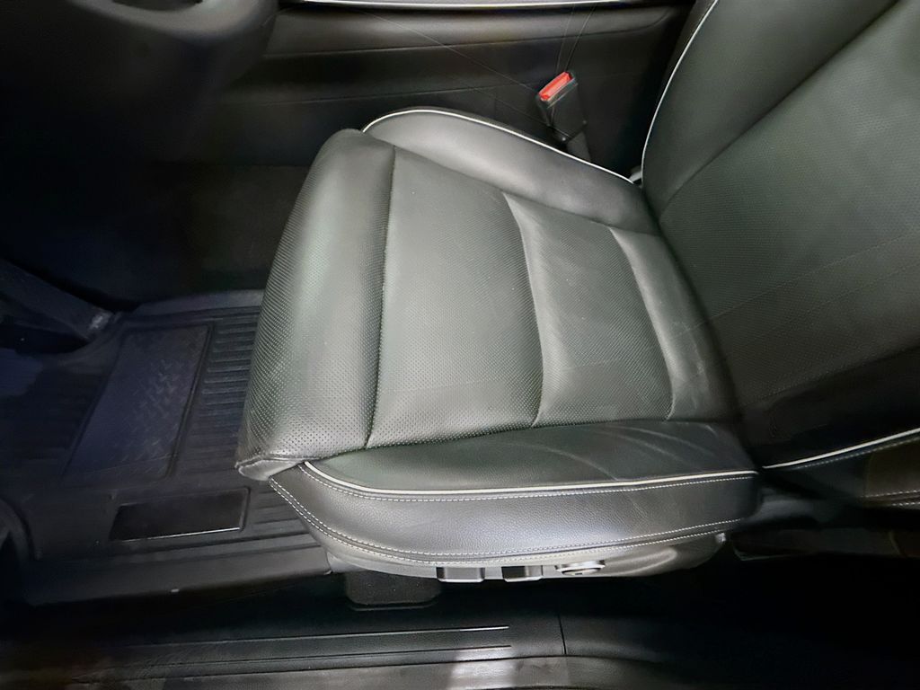 Thumbnail: 2024 Genesis GV70 - 19