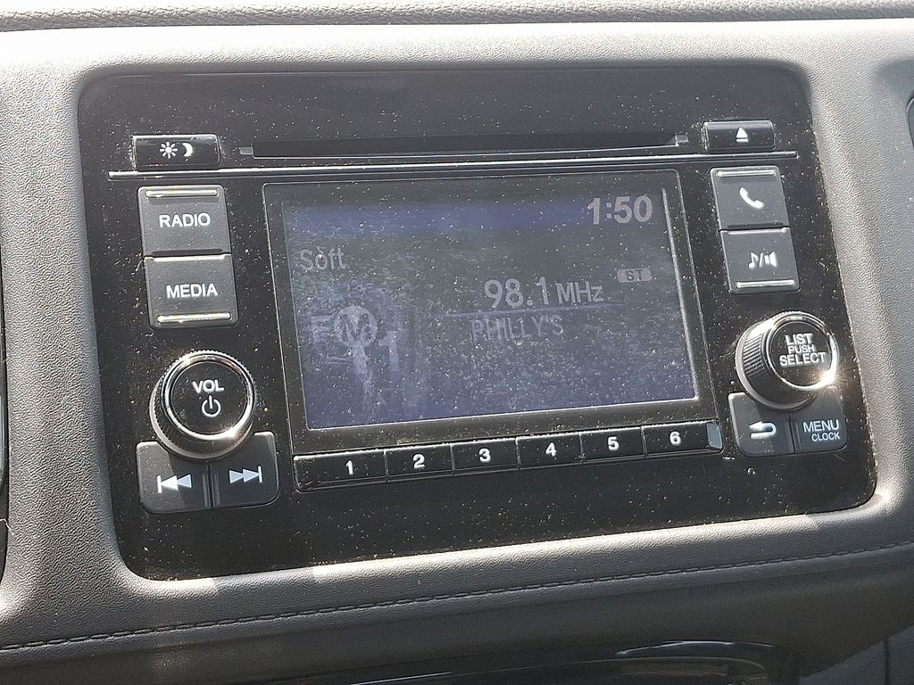 2022 Honda HR-V LX 17