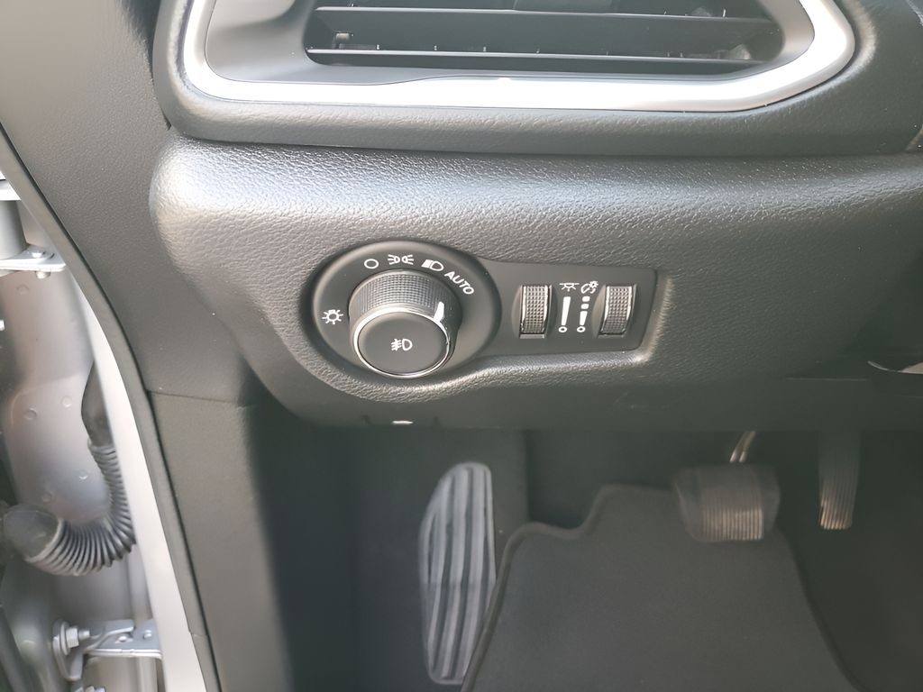 Used Car 2019 Chrysler Pacifica  Touring L Plus For Sale Under $20,000 In Austin, Texas