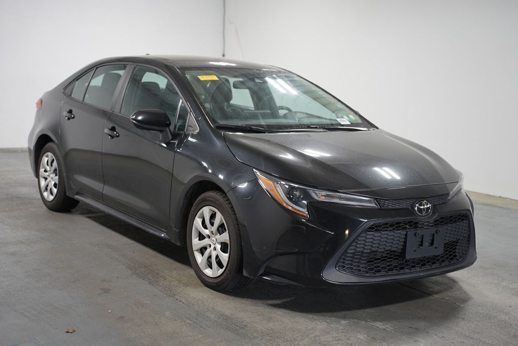 2022 Toyota Corolla LE 3