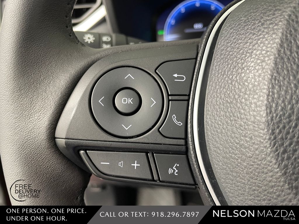 Used 2023 Red Toyota Limited image 27