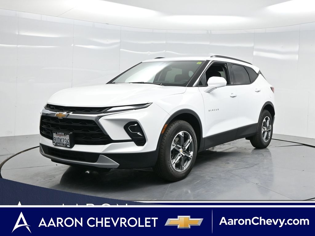 Summit White 2025 Chevrolet Blazer SUV / Crossover 9-Speed Automatic Overdrive