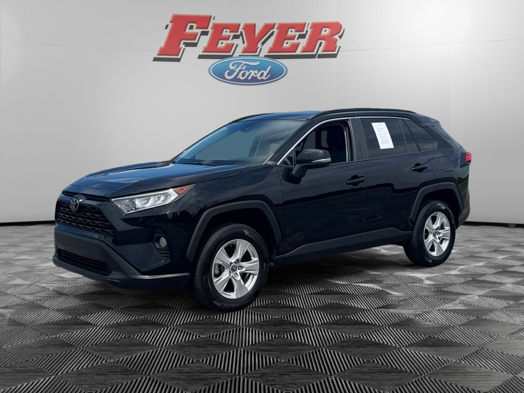 2021 Toyota RAV4 XLE FWD