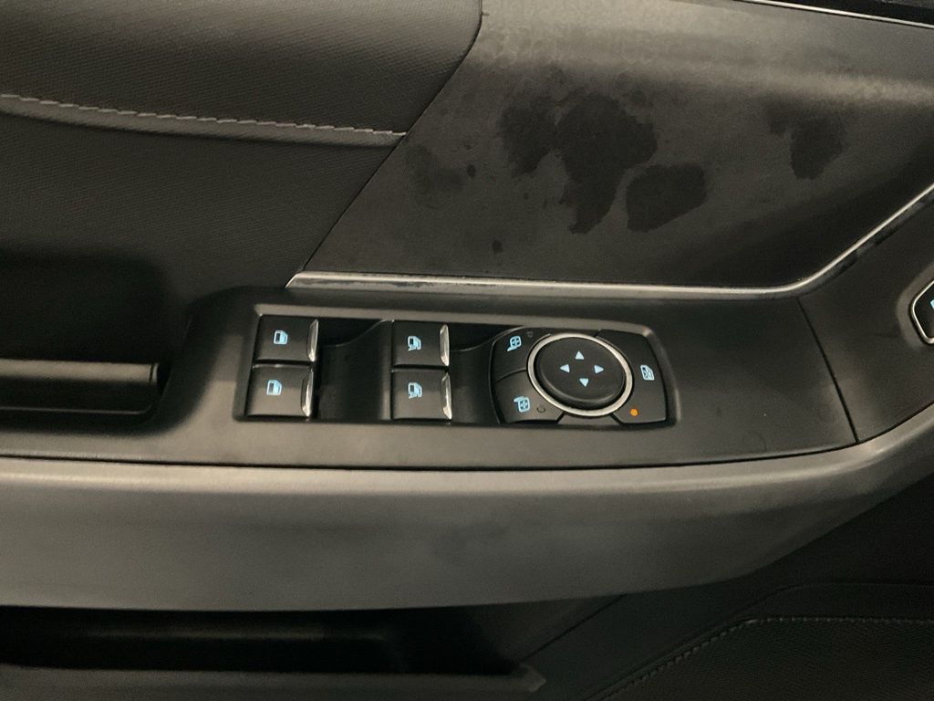 New 2025 White Ford XLT image 8