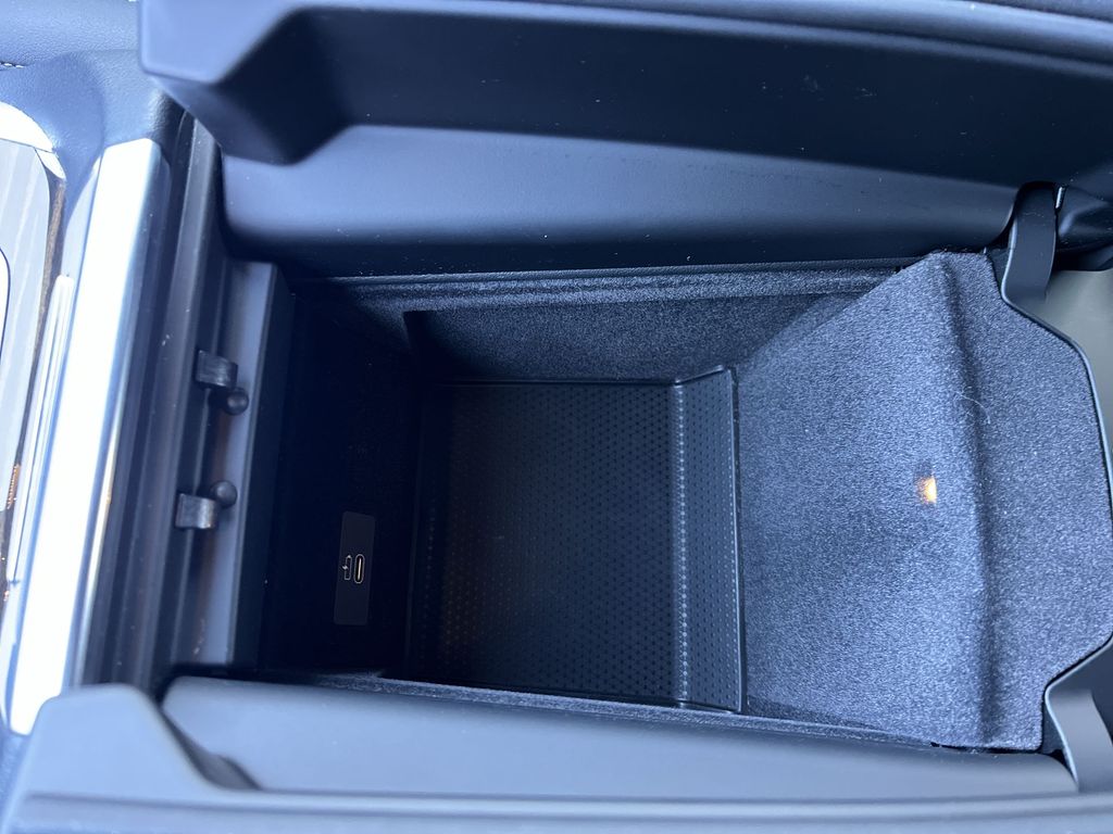 Thumbnail: 2024 BMW X7 - 21