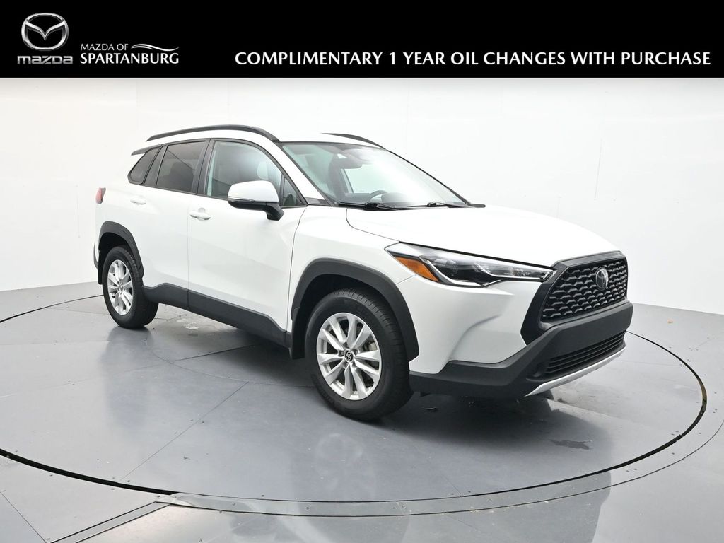 White (Wind Chill Pearl) 2024 Toyota Corolla Cross SUV / Crossover Front-Wheel Drive Continuously Variable Transmission