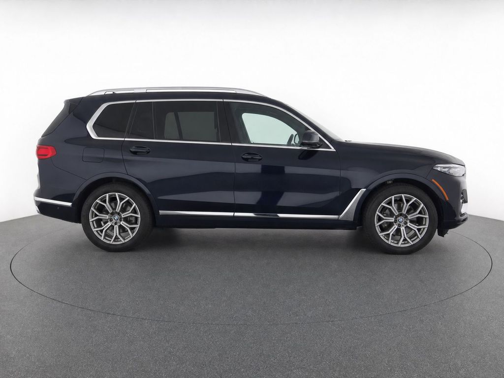 Thumbnail: 2022 BMW X7 - 2
