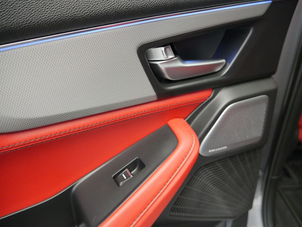 Thumbnail: 2025 Acura MDX - 22