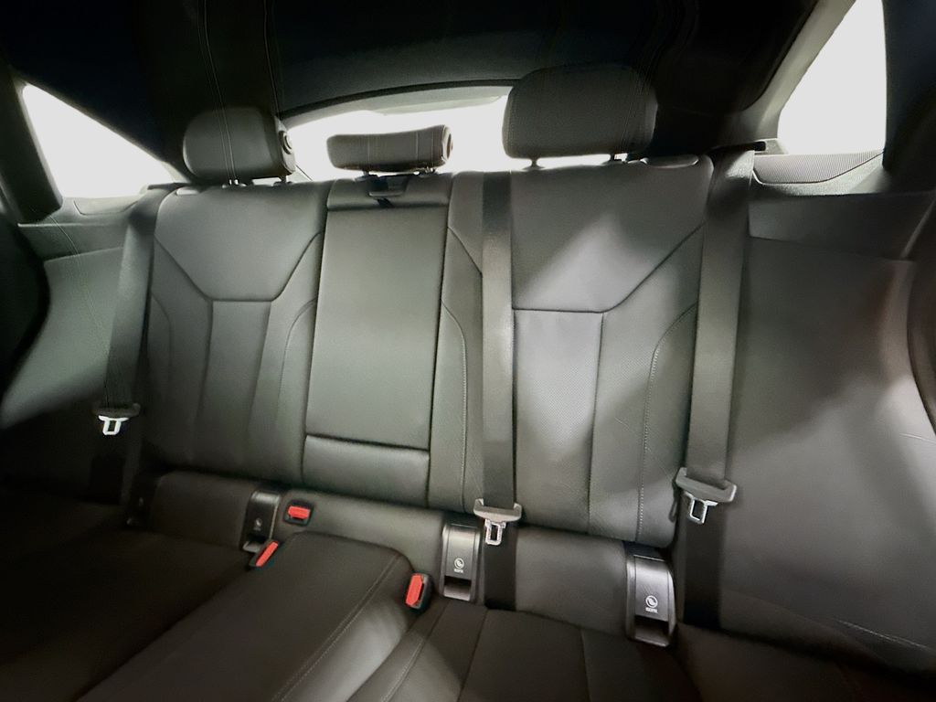 Thumbnail: 2026 BMW i4 - 13