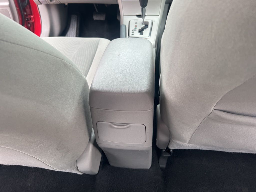 2013 Toyota Corolla L photo