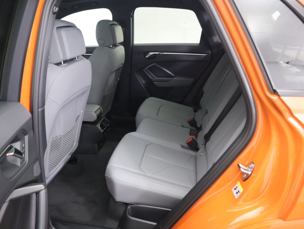 Thumbnail: 2025 Audi Q3 - 22