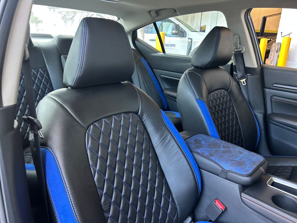 2021 Deep Blue Pearl Nissan Altima 2.5 SR FWD Sedan