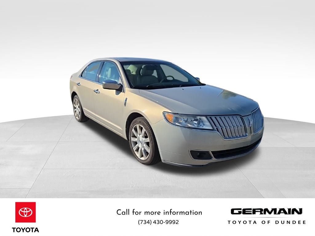 2010 Lincoln MKZ Base photo 3