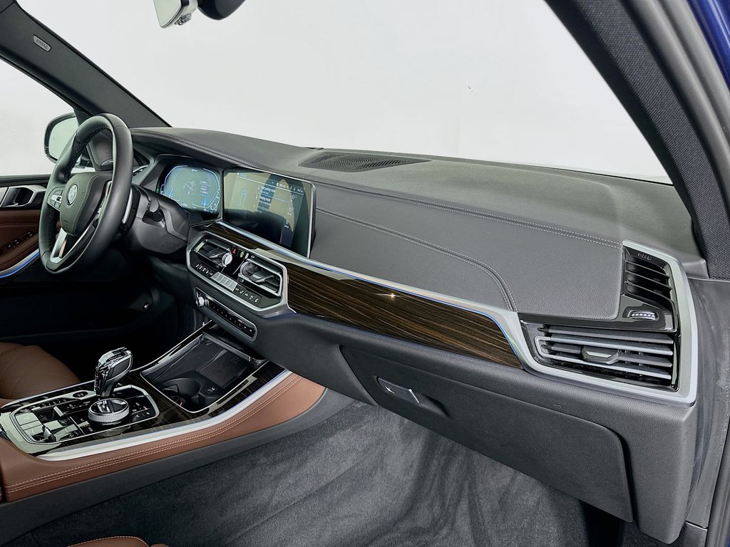 Thumbnail: 2023 BMW X5 - 30