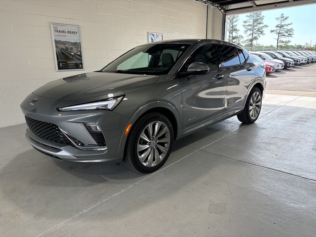 2025 Buick Envista Avenir's photo