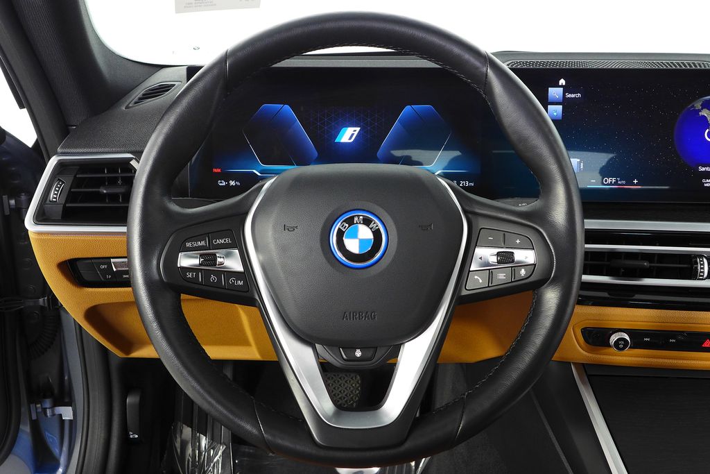 Thumbnail: 2023 BMW i4 - 27