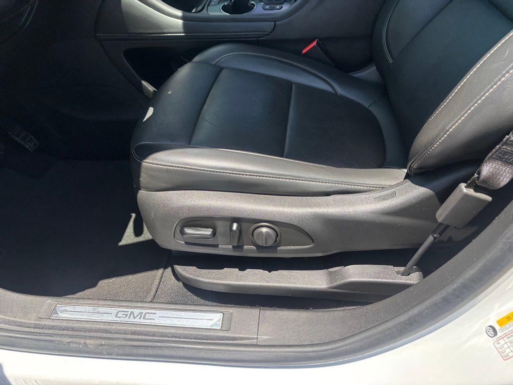 Used Car 2023 Gmc Acadia  Slt For Sale Under $30,000 In Austin, Texas