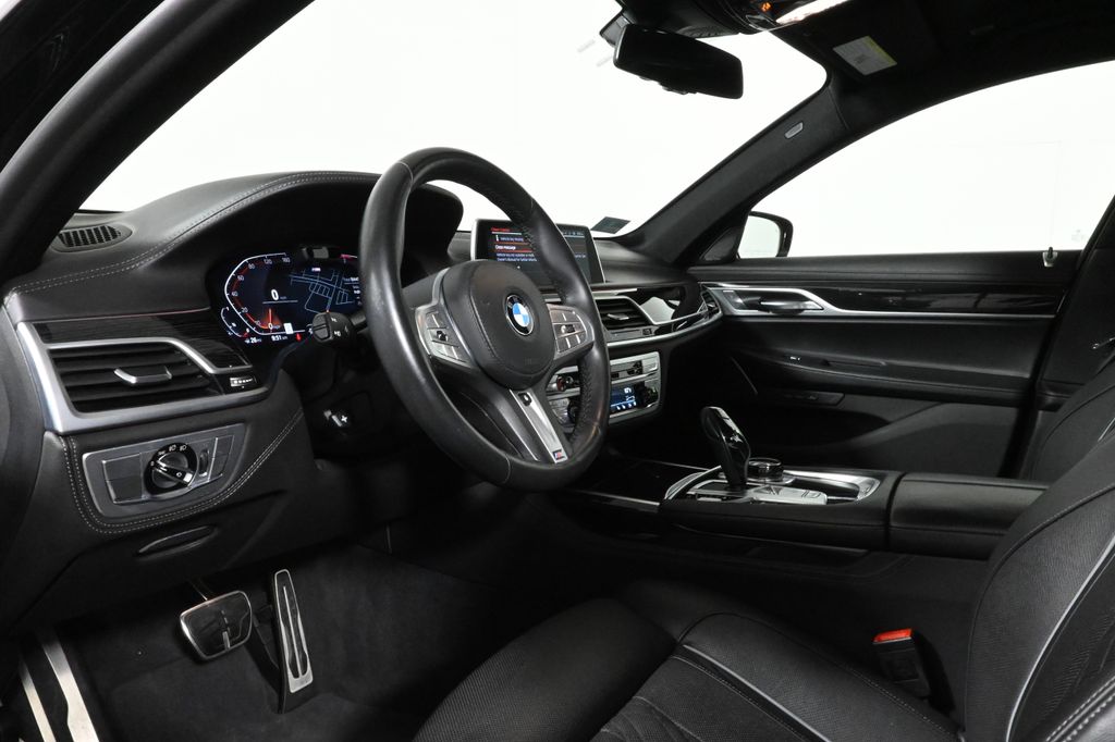 2021 BMW 7 Series 740i xDrive 15