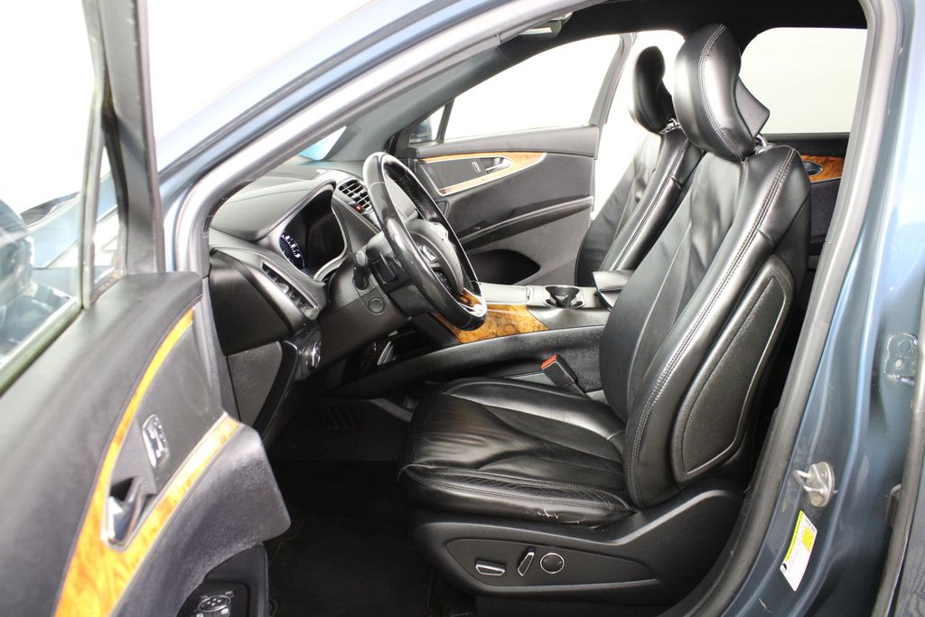 Used 2016 Lincoln MKX for sale in 