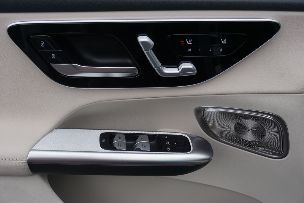 Thumbnail: 2026 Mercedes-Benz GLC - 24