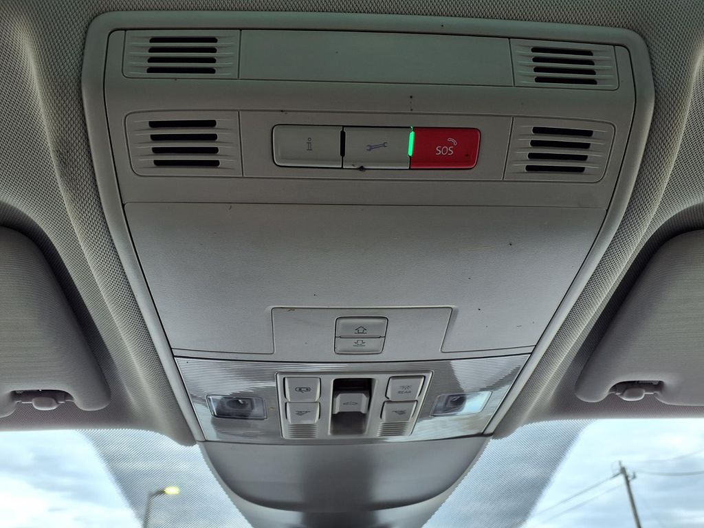 2023 Volkswagen Taos 1.5T SE White at DeMontrond Auto Country
