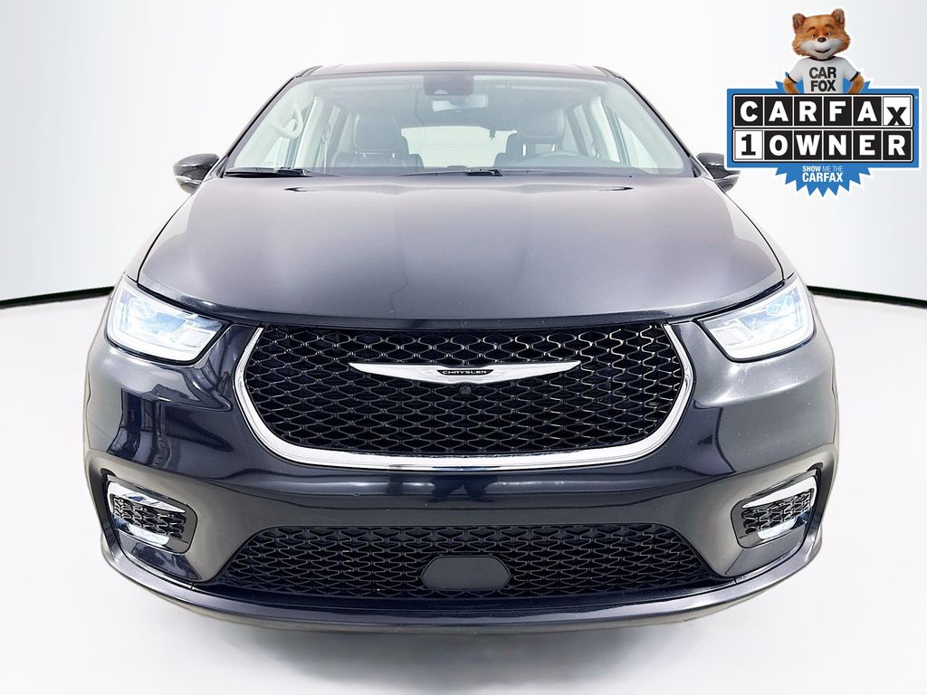 Used Car 2024 Chrysler Pacifica  Touring L For Sale Under $30,000 In Austin, Texas