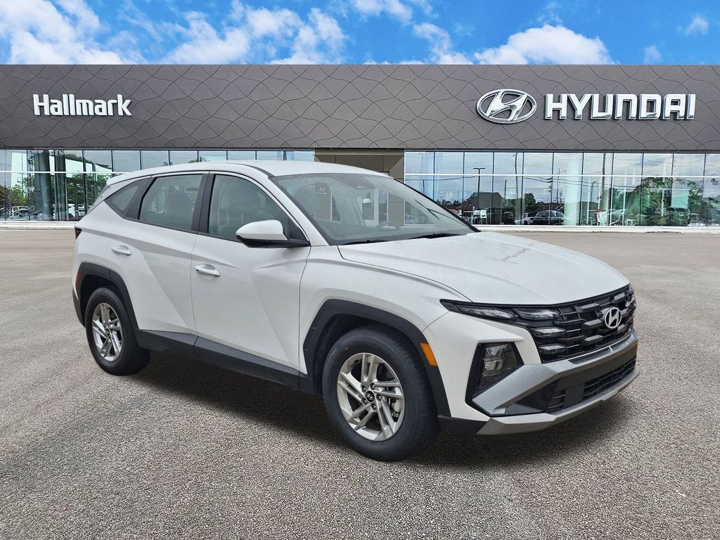 2025 Hyundai Tucson SE FWD