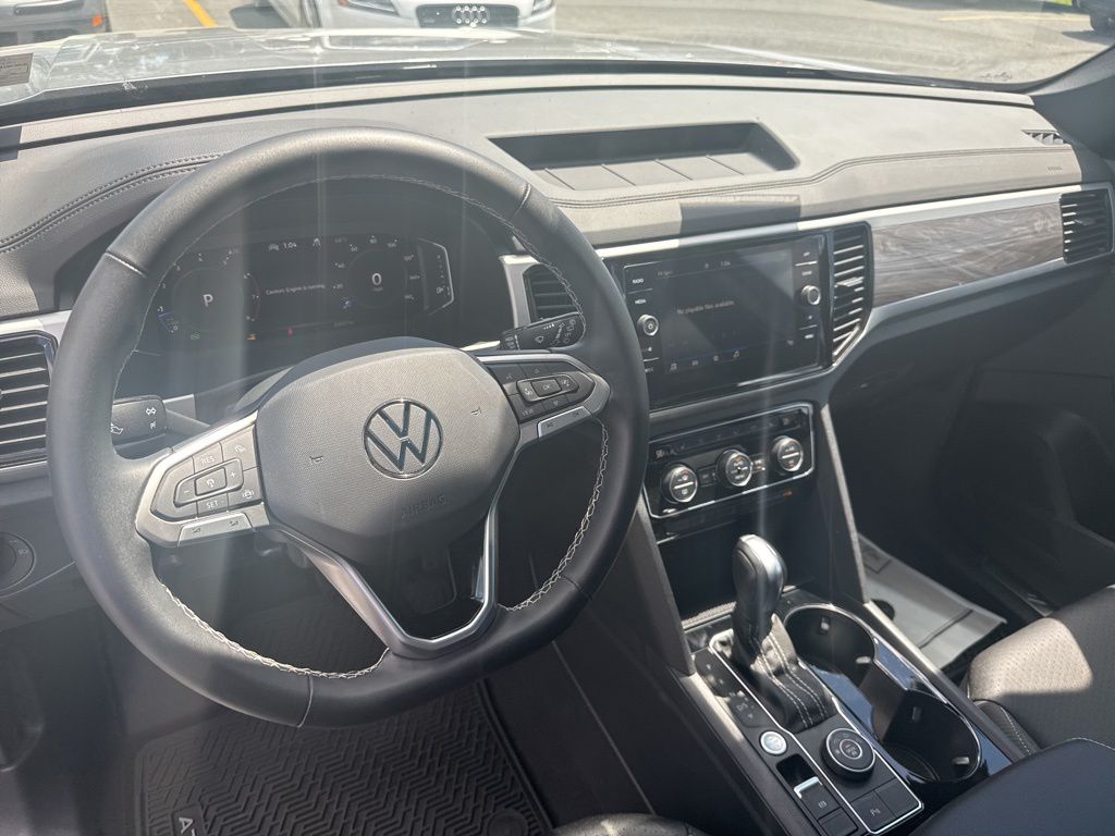 2023 Volkswagen Atlas Cross Sport 2.0T SE w/Technology Silver at Subaru and VW of Moon Township
