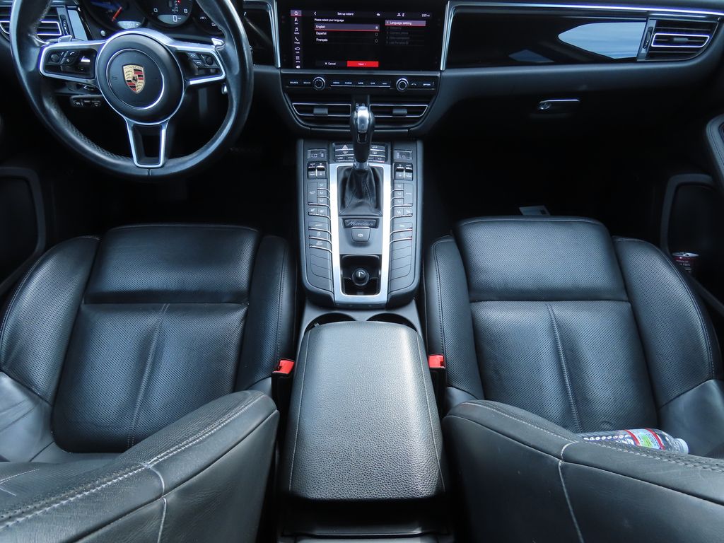 Thumbnail: 2020 Porsche Macan - 9