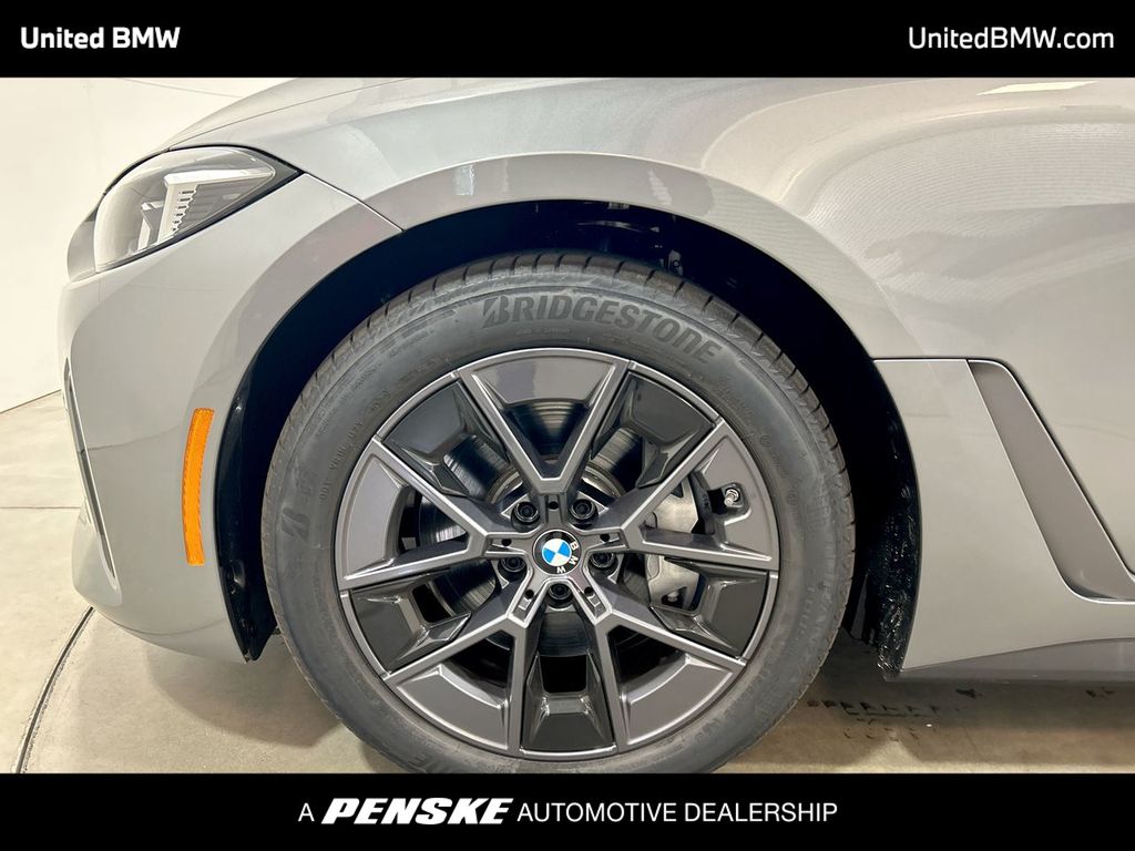 2025 BMW i4 eDrive40 10