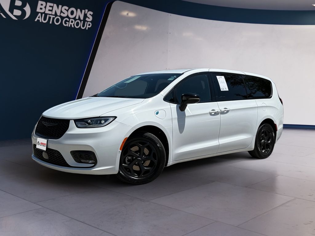 Bright White Clearcoat 2024 Chrysler Pacifica Hybrid Minivan Front-Wheel Drive Continuously Variable Transmission