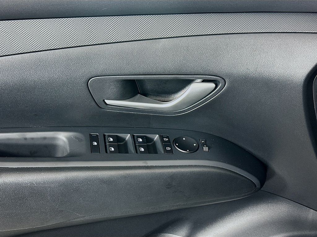 Thumbnail: 2025 Hyundai Santa Cruz - 17