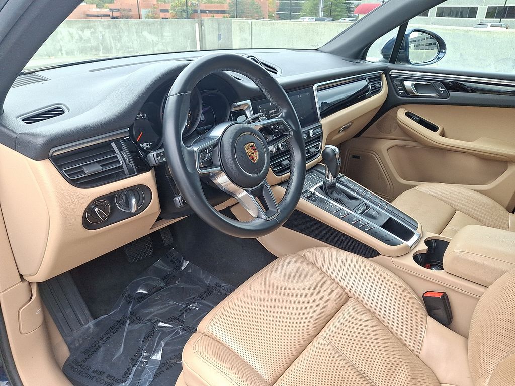 Thumbnail: 2019 Porsche Macan - 4