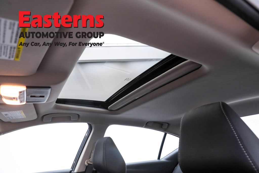 Used 2022 Gray Nissan 2.5 SV image 31